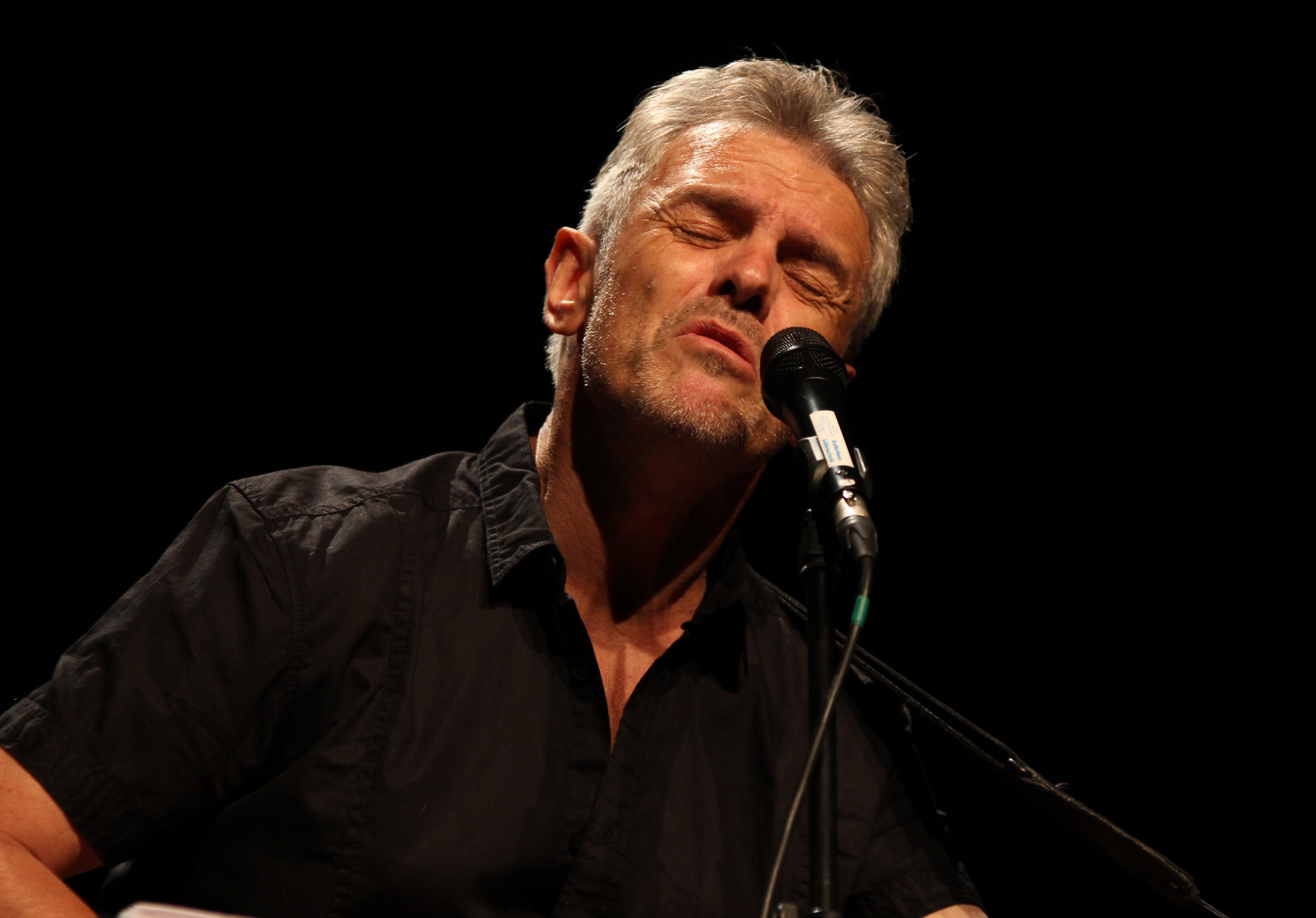 Getting Comfortable with Iain Matthews